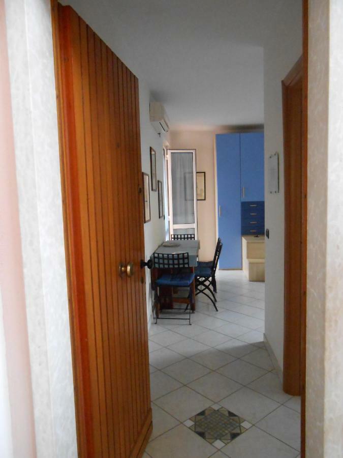 Monolocale A Peschiera Del Garda Vista Lago Apartment Ngoại thất bức ảnh