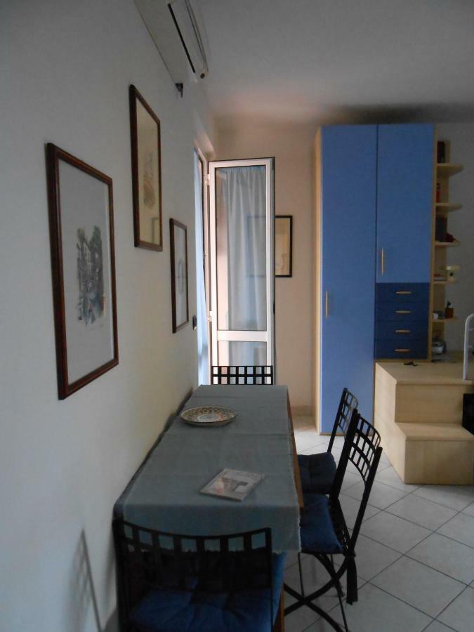 Monolocale A Peschiera Del Garda Vista Lago Apartment Ngoại thất bức ảnh