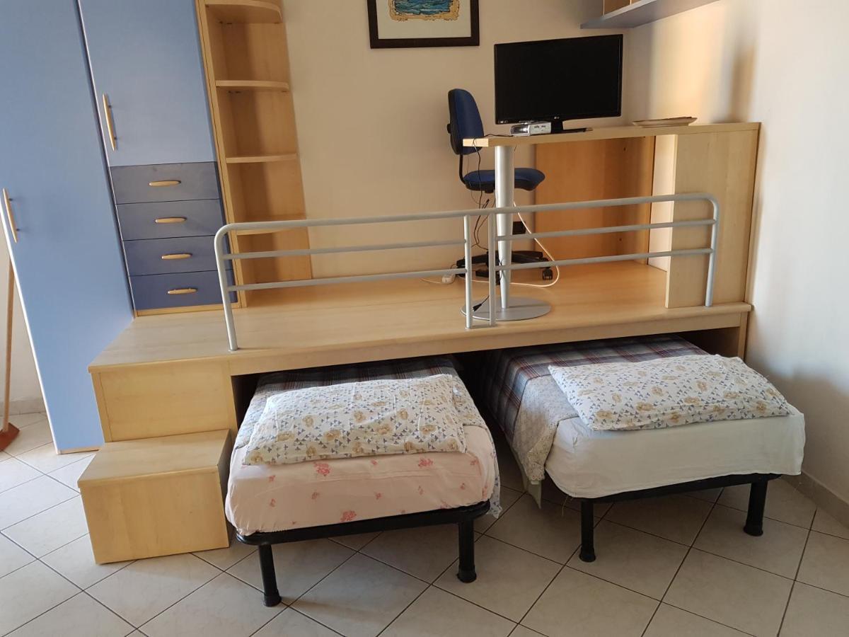 Monolocale A Peschiera Del Garda Vista Lago Apartment Ngoại thất bức ảnh